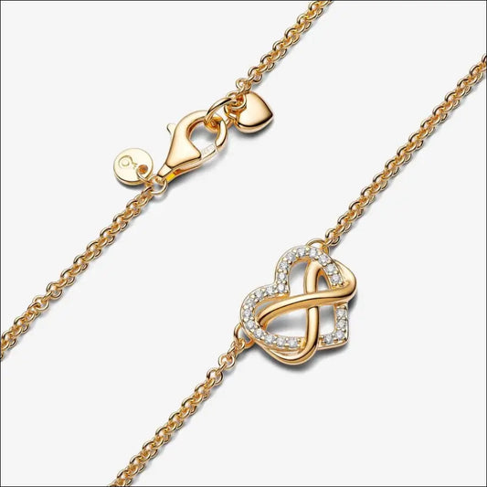Pandora Sparkling Infinity Heart halsband med gnistrande oändlighetssymbol och klara stenar.