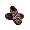 Ugg Tasman Chestnut - Trendiga leopardmönstrade tofflor med varm fodring och slip-on-design.